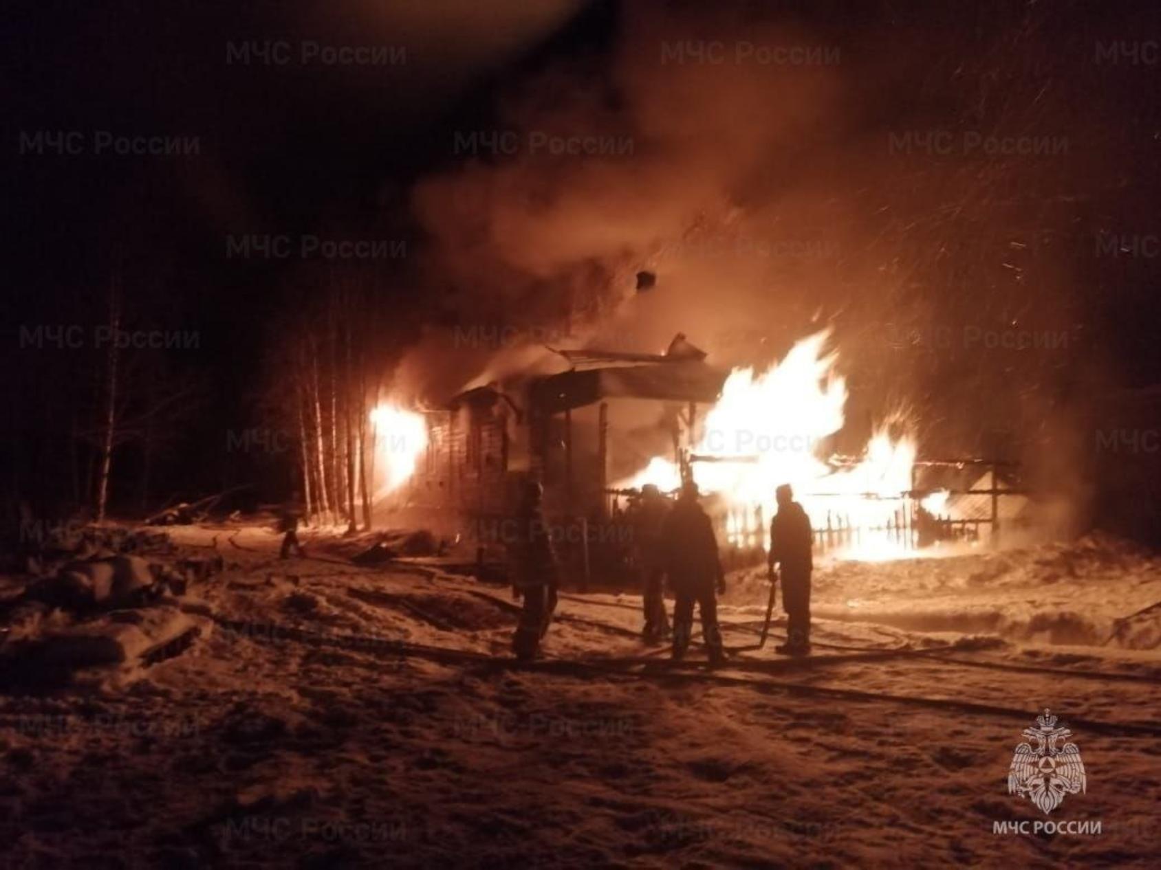 В Мезенском районе семья с четырьмя детьми спаслась из пожара благодаря  датчику дыма