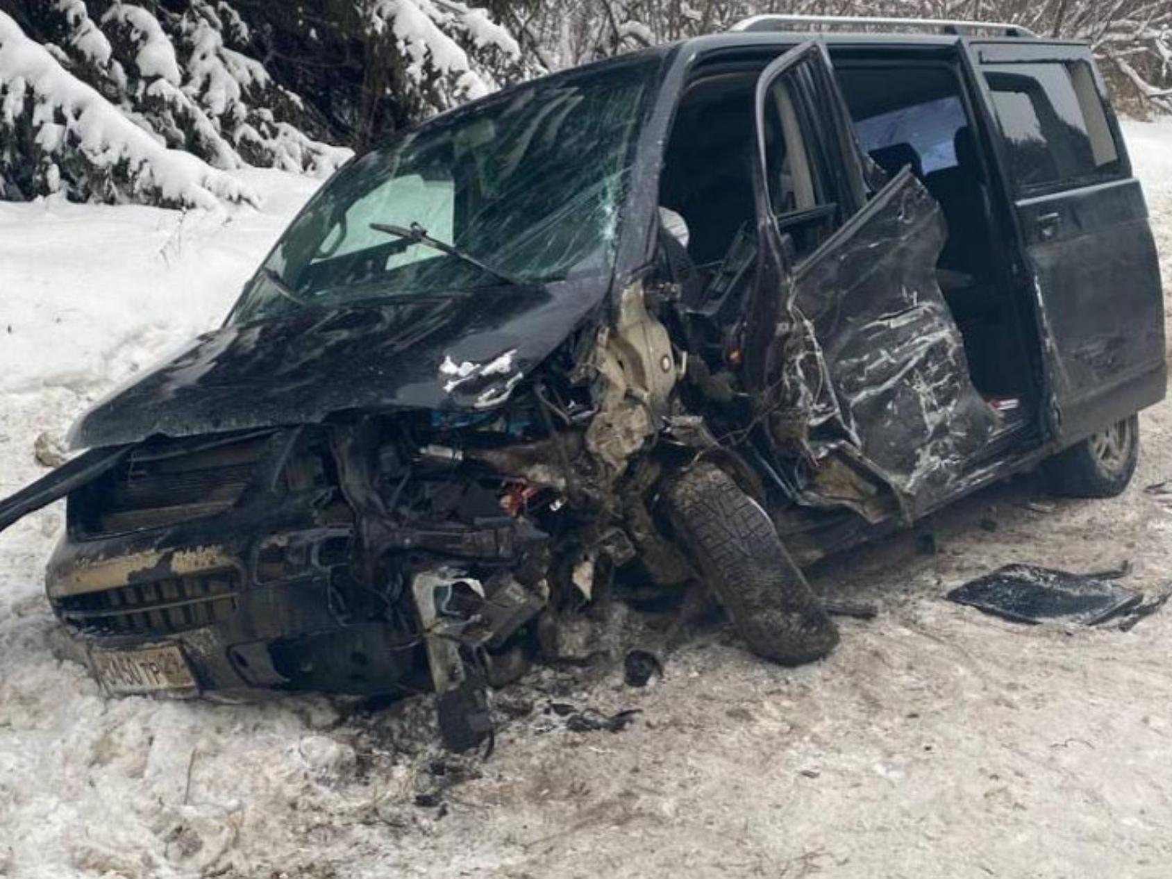 В Вилегодском округе столкнулись два автомобиля — в аварии пострадали  четыре человека